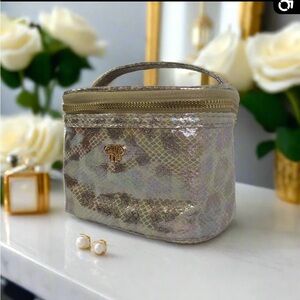 PurseN Getaway Jewelry Case in Glimmer Leopard